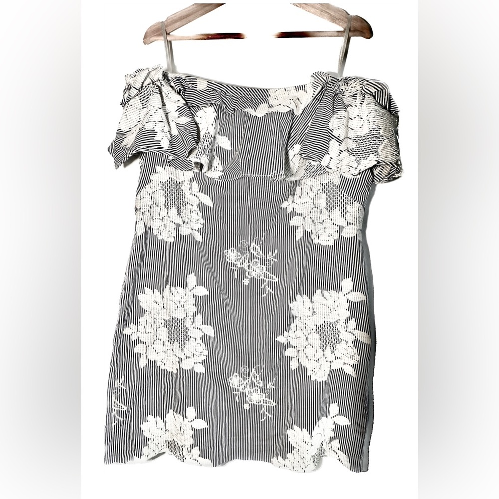 Ralph Lauren size 16 off the shoulders dress new with tags